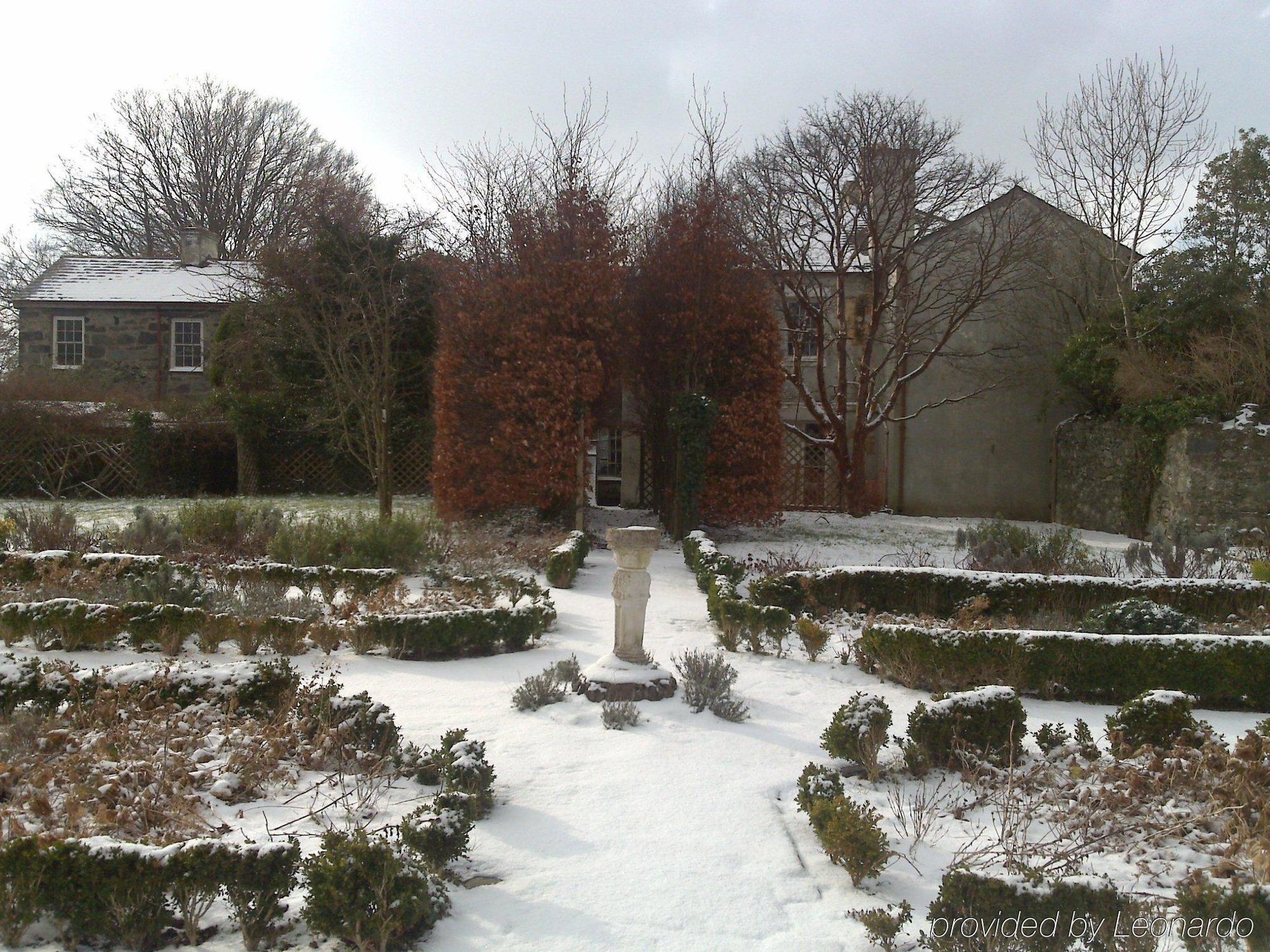 Seiont Manor Hotel Llanrug Exterior photo
